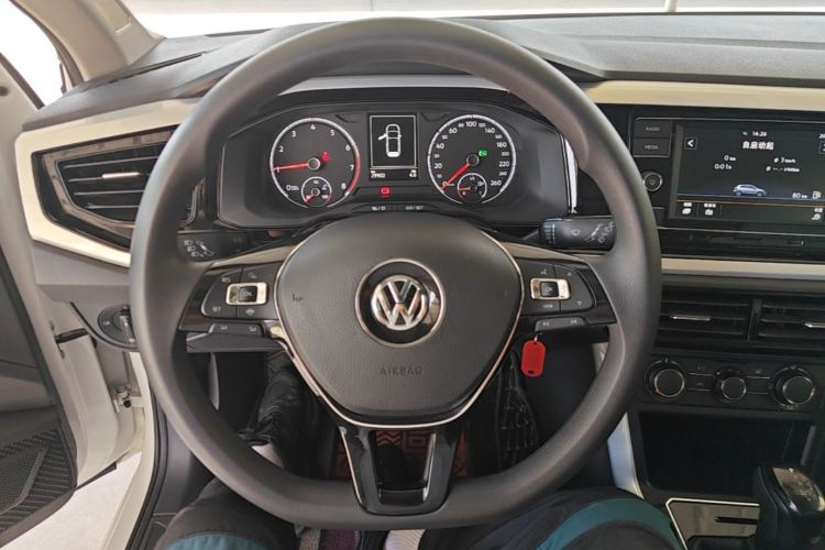 Volkswagen Polo 2020 car image #15