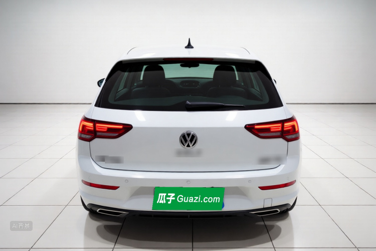 Volkswagen Golf 2023 car image #6