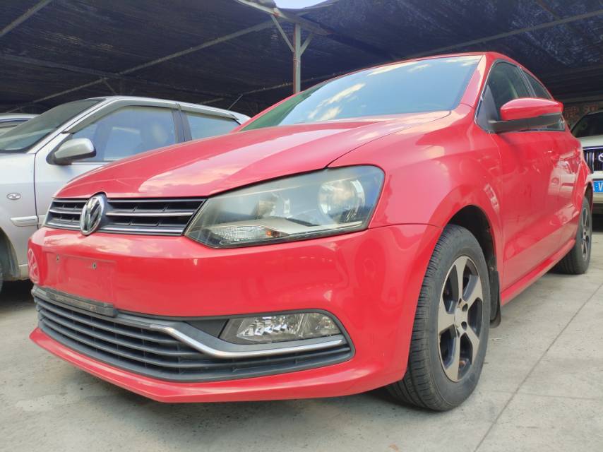 Volkswagen Polo 2015 Volkswagen Polo 2015 car image