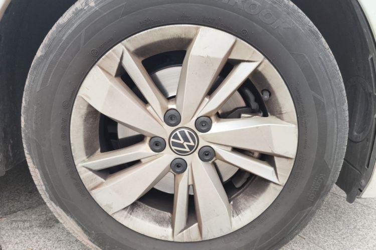 Volkswagen Polo 2023 car image #9