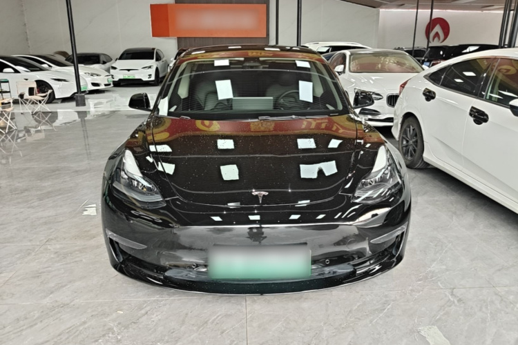Tesla Model 3 2022 car image #3