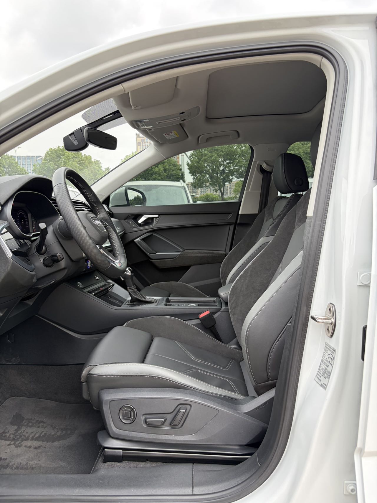 Audi Q3 Sportback 2021 #4 Audi Q3 Sportback 2021 car image #4