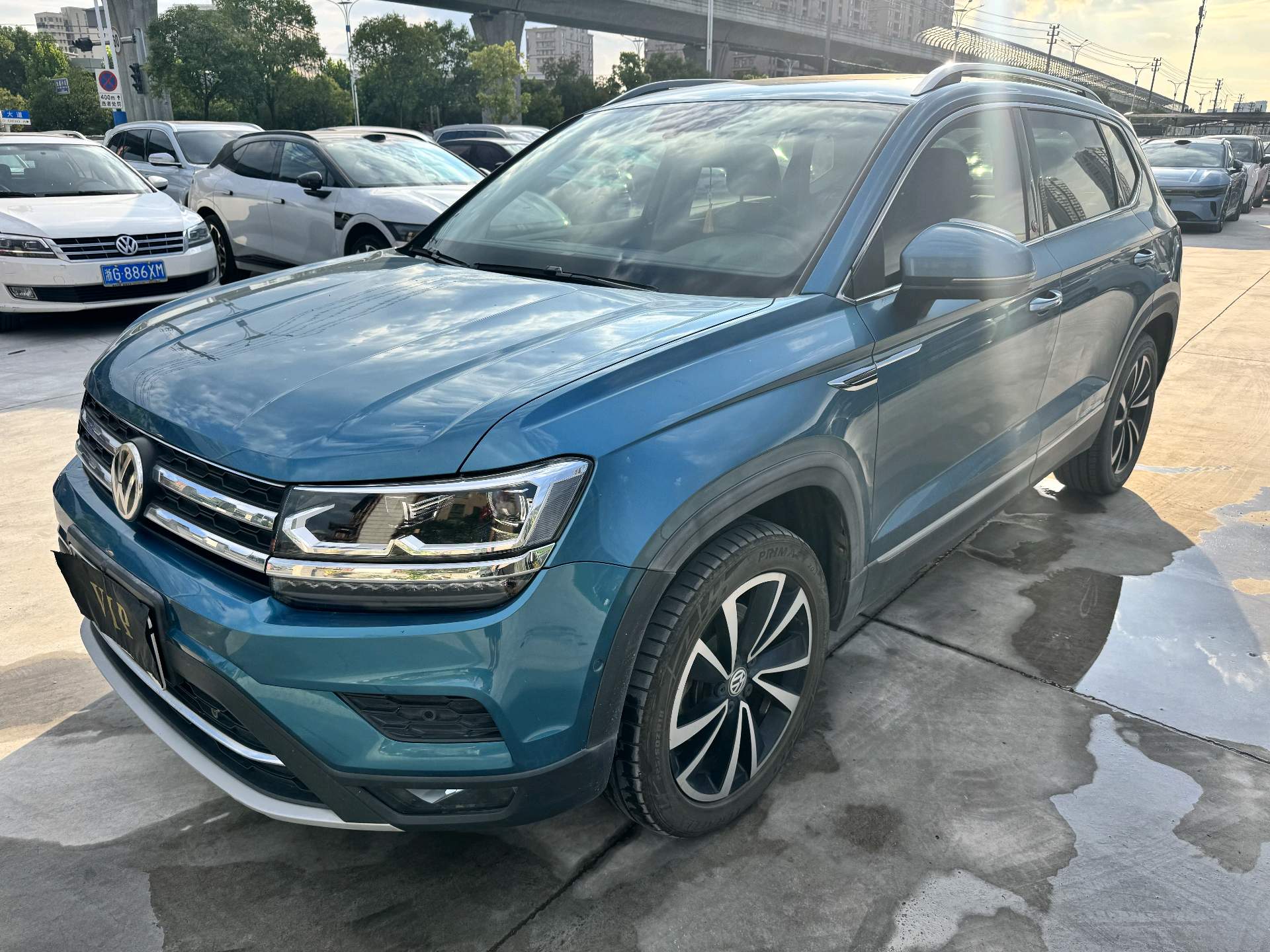 2018 2018 car image