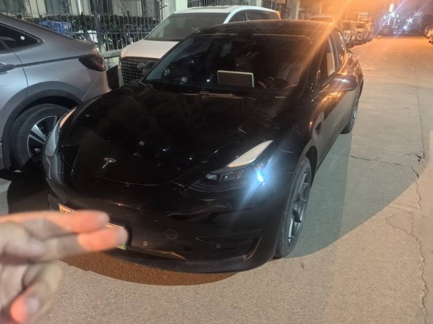 Tesla Model 3 2023 car image 