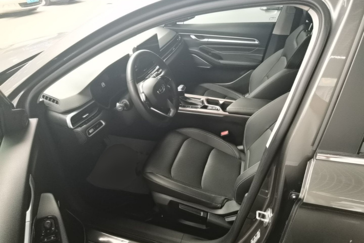 GEELY Emgrand 2022 #15 GEELY Emgrand 2022 car image #15