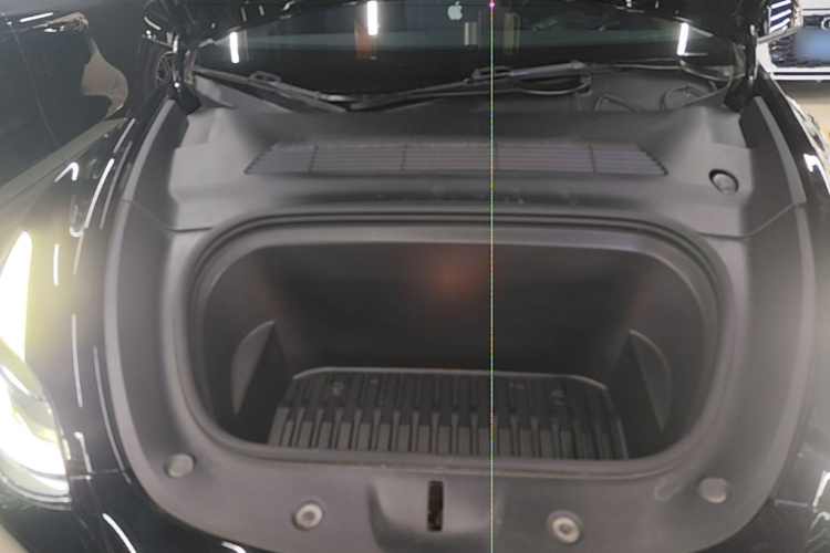 Tesla Model Y 2021 #20 Tesla Model Y 2021 car image #20