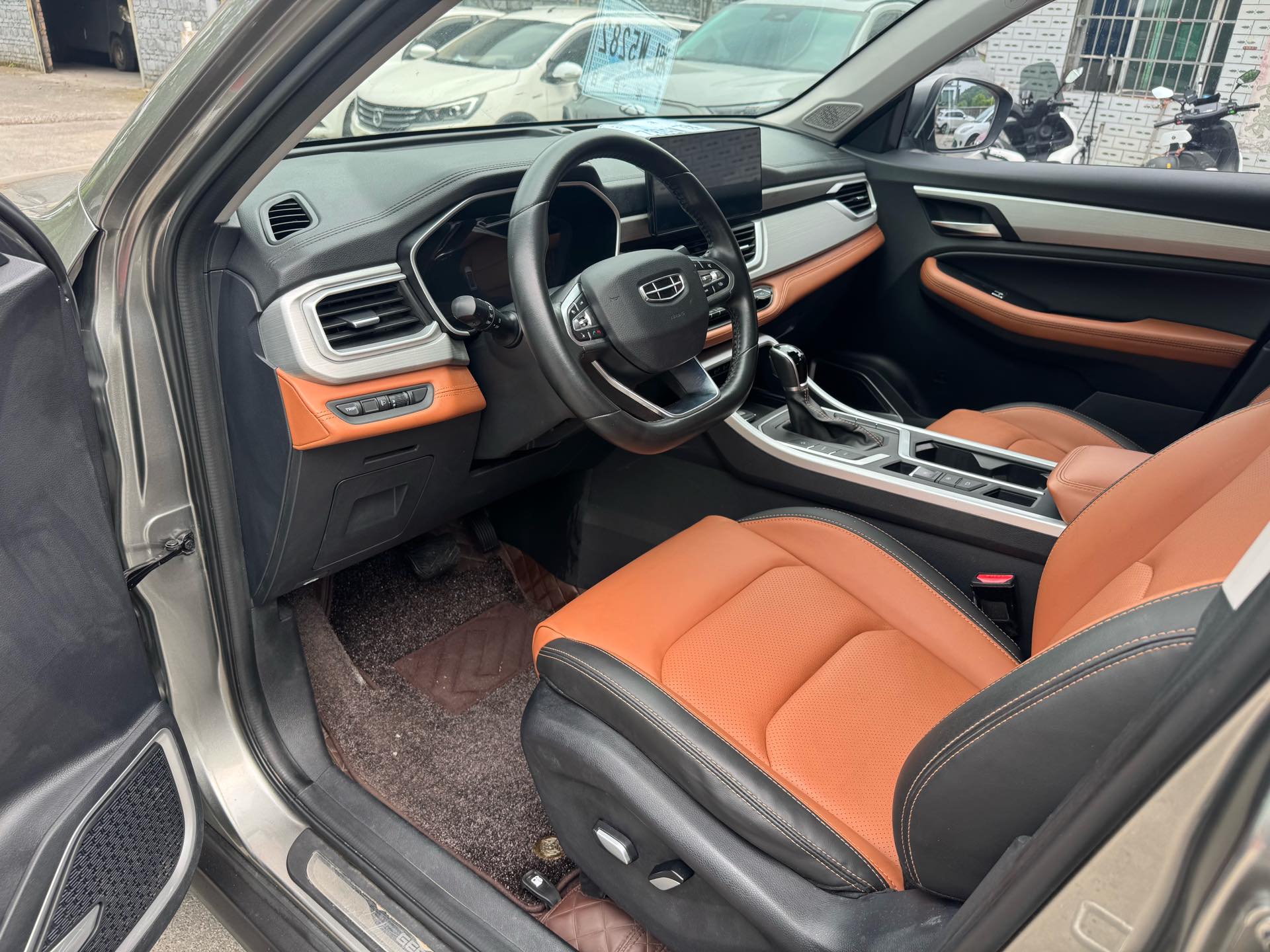 GEELY Vision X6 2021 car image #6