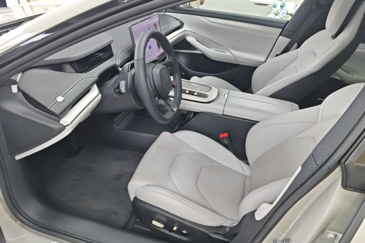 MI SU7 2024 car image #19