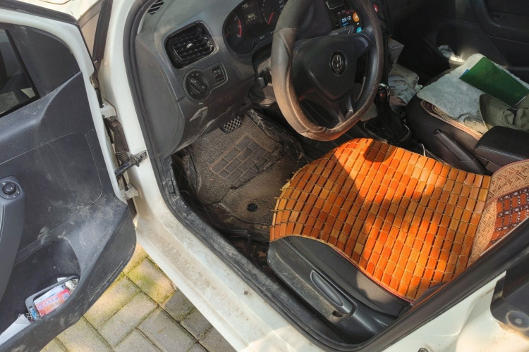 Volkswagen Polo 2017 #18 Volkswagen Polo 2017 car image #18