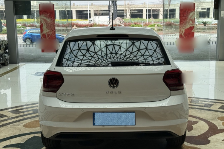 Volkswagen Polo 2022 صورة سيارة #5