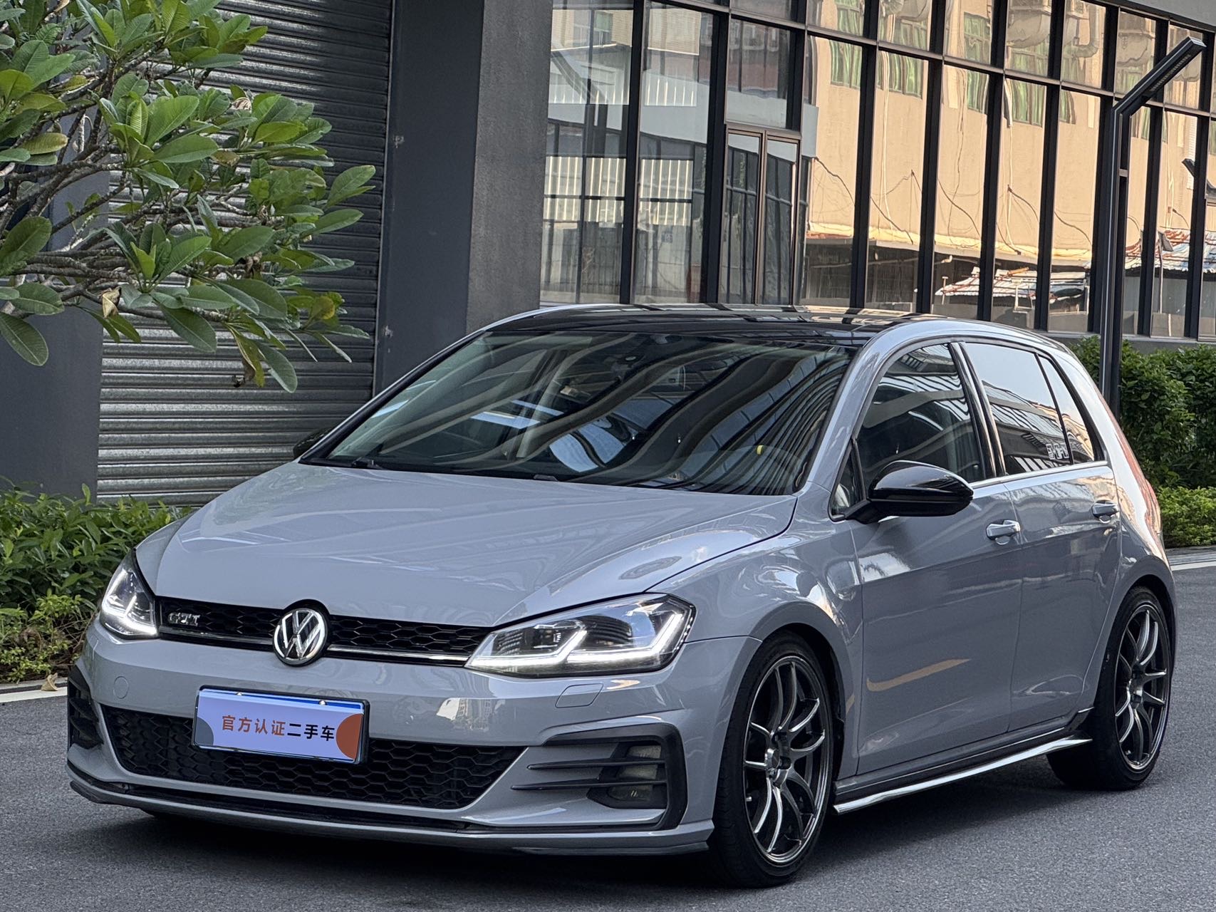 Volkswagen Golf 2015 car image 