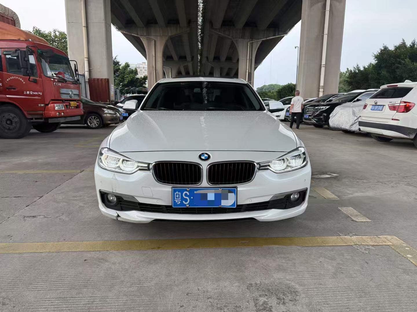 BMW 3 Series 2017 #4 BMW 3 Series 2017 car image #4