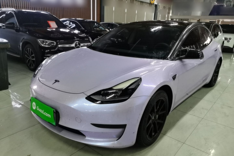 Tesla Model 3 2021 immagine di auto #2