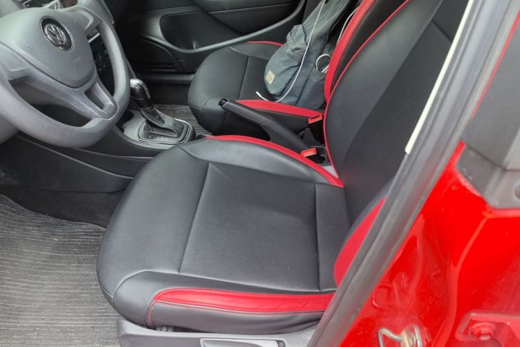 Volkswagen Polo 2018 car image #15