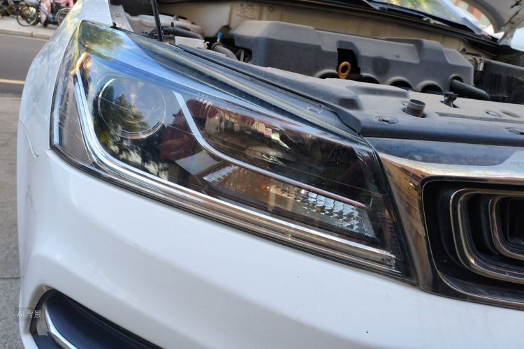 GEELY Emgrand 2019 car image #8
