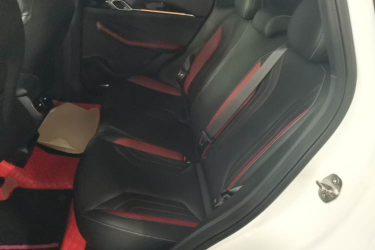 GEELY Coolray 2023 car image #17