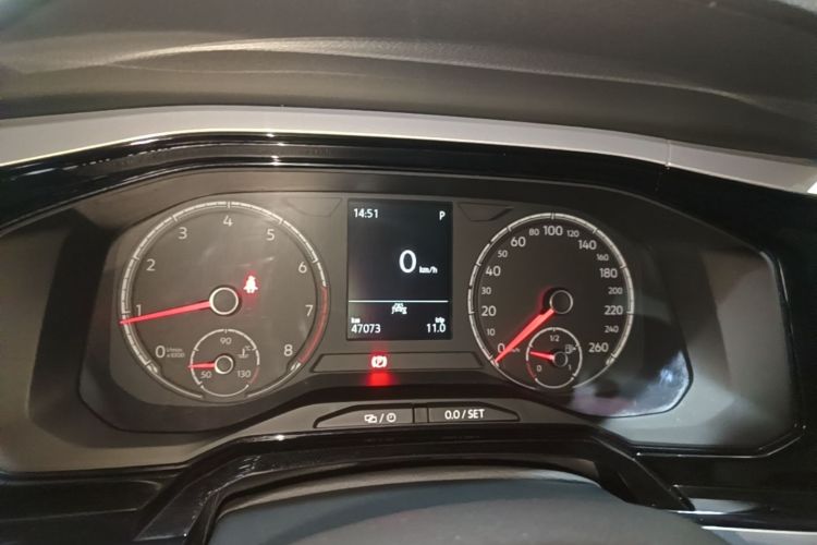Volkswagen Polo 2022 car image #12