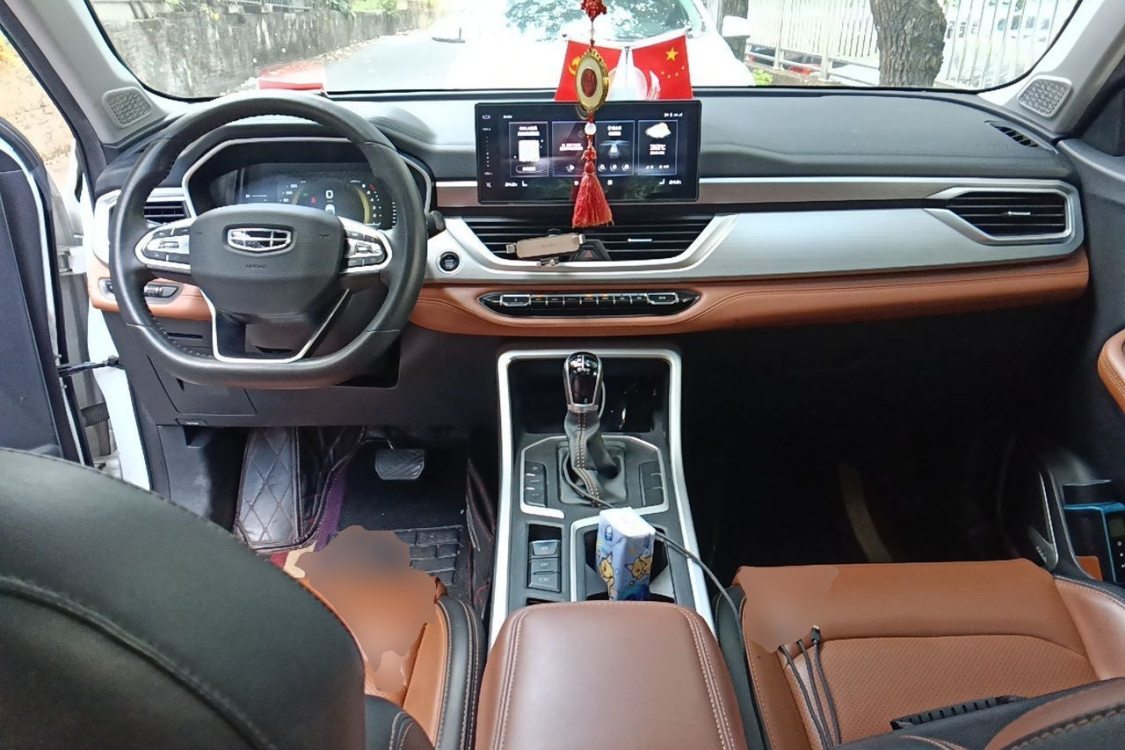 GEELY Vision X6 2020 immagine di auto #21