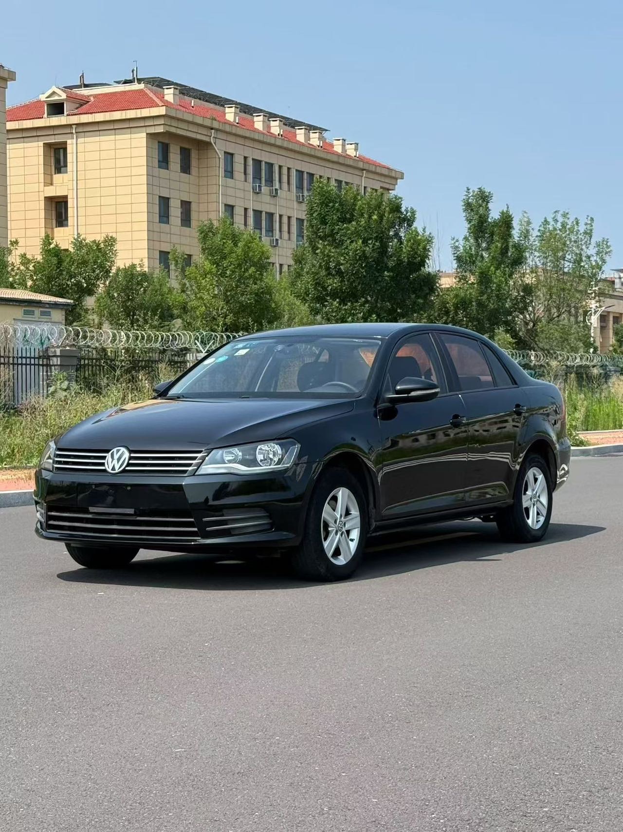 Volkswagen Bora 2013 Volkswagen Bora 2013 car image