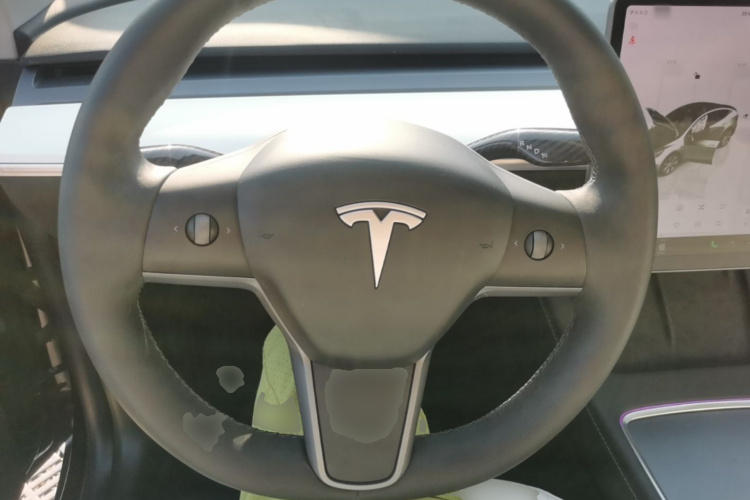 Tesla Model Y 2022 #11 Tesla Model Y 2022 car image #11