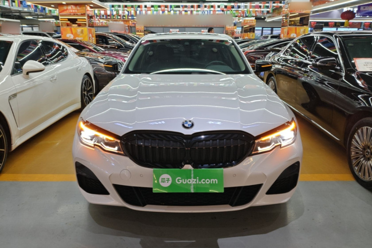 BMW 3 Series 2020 #3 BMW 3 Series 2020 car image #3
