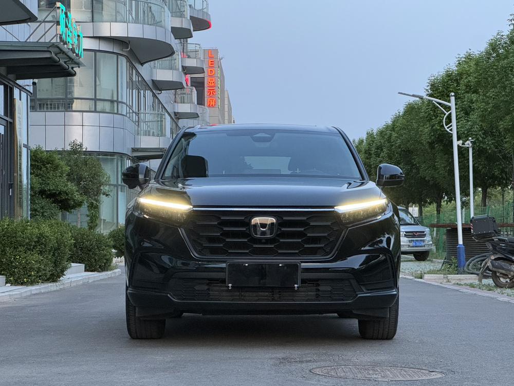 Honda CR-V 2023 car image #2