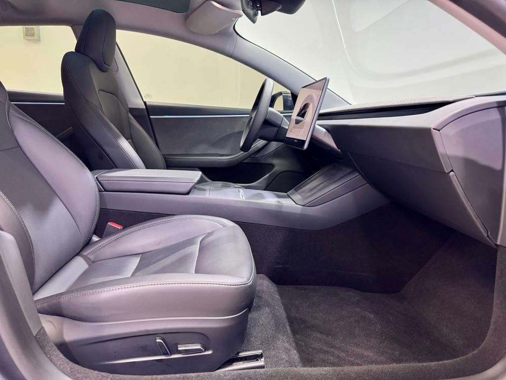 Tesla Model 3 2024 car image #27