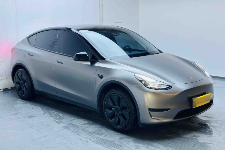 Tesla Model Y 2024 #4 Tesla Model Y 2024 car image #4
