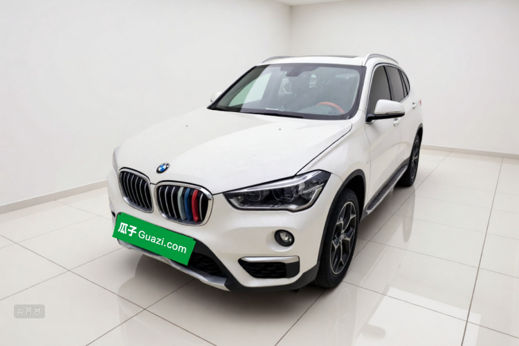 BMW X1 2019 #2 BMW X1 2019 صورة سيارة #2