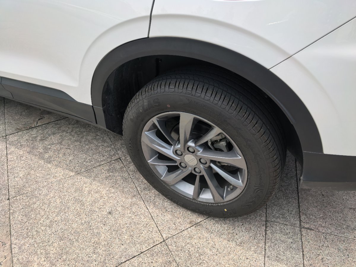 GEELY Coolray 2025 car image #8