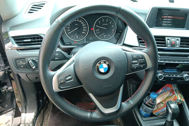 BMW X1 2017 #12 BMW X1 2017 car image #12