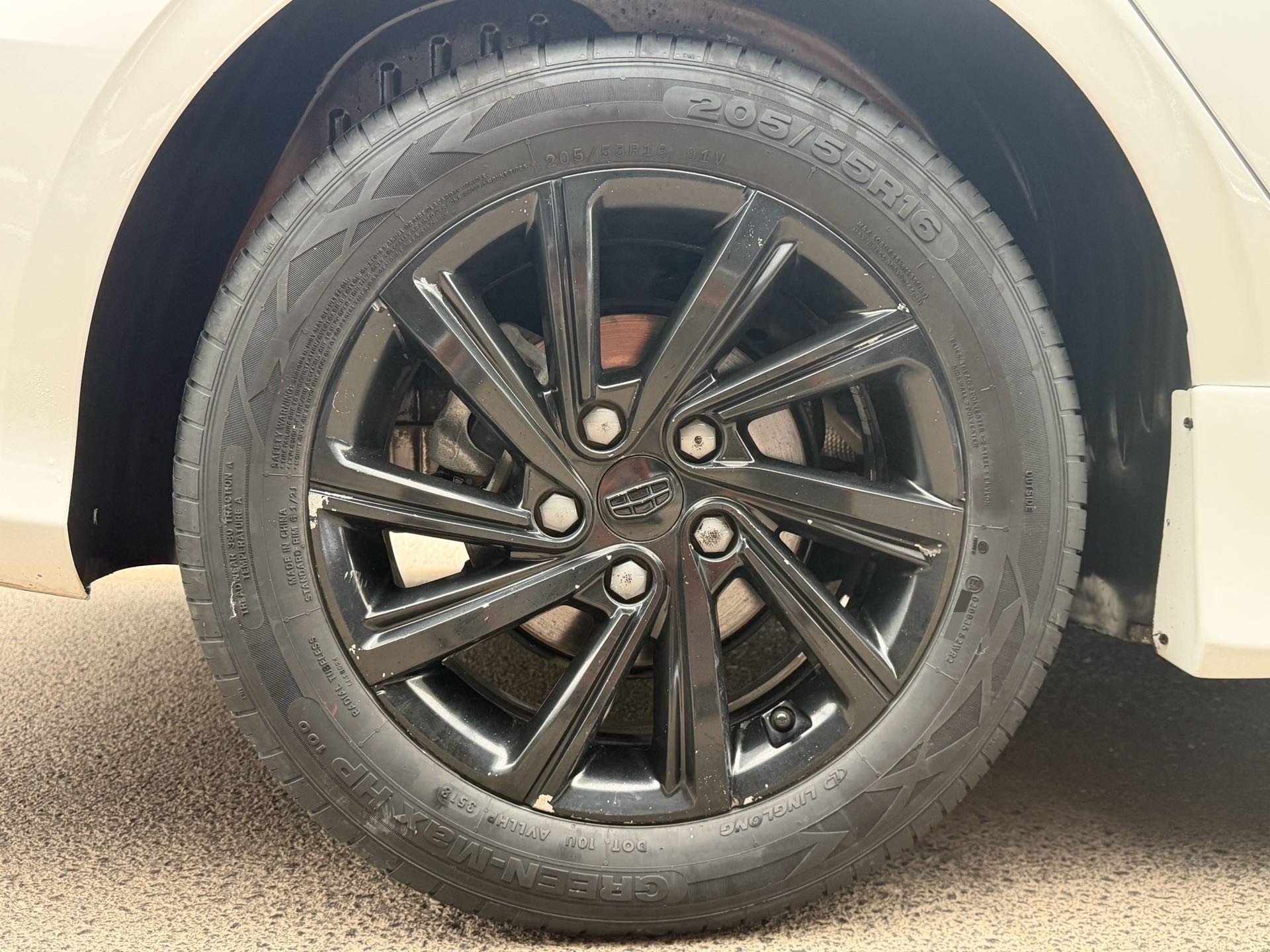 GEELY Binray 2018 car image #9