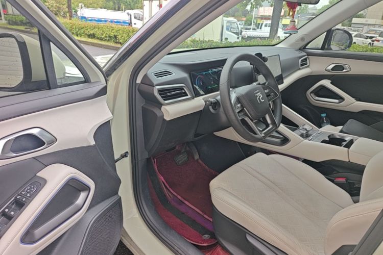 BYD YuanUP 2024 #16 BYD YuanUP 2024 car image #16