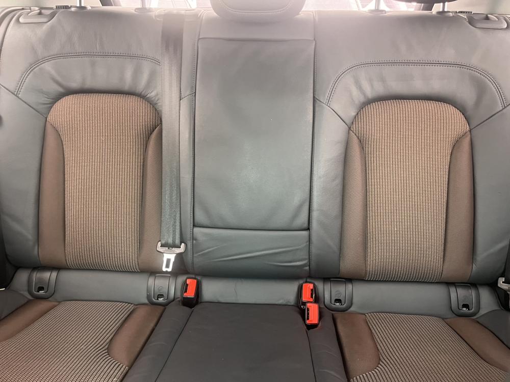 Audi Q3 2018 immagine di auto #17