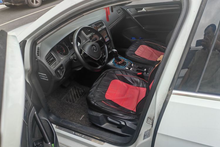 Volkswagen Golf 2016 car image #9