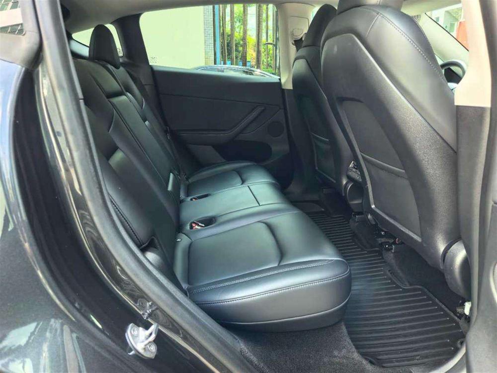 Tesla Model Y 2024 #12 Tesla Model Y 2024 car image #12