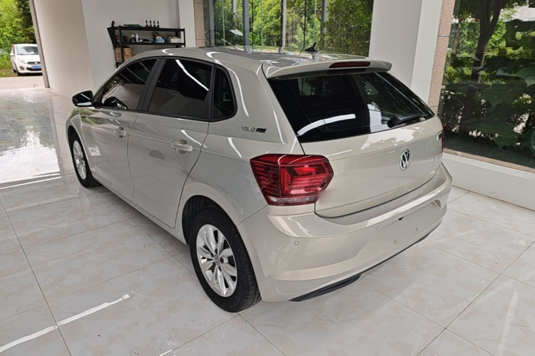 Volkswagen Polo 2020 car image #5