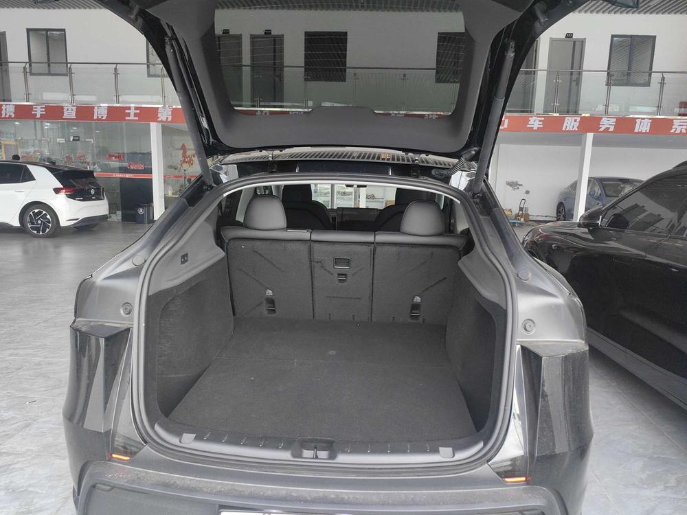 2025 #17 2025 immagine di auto #17