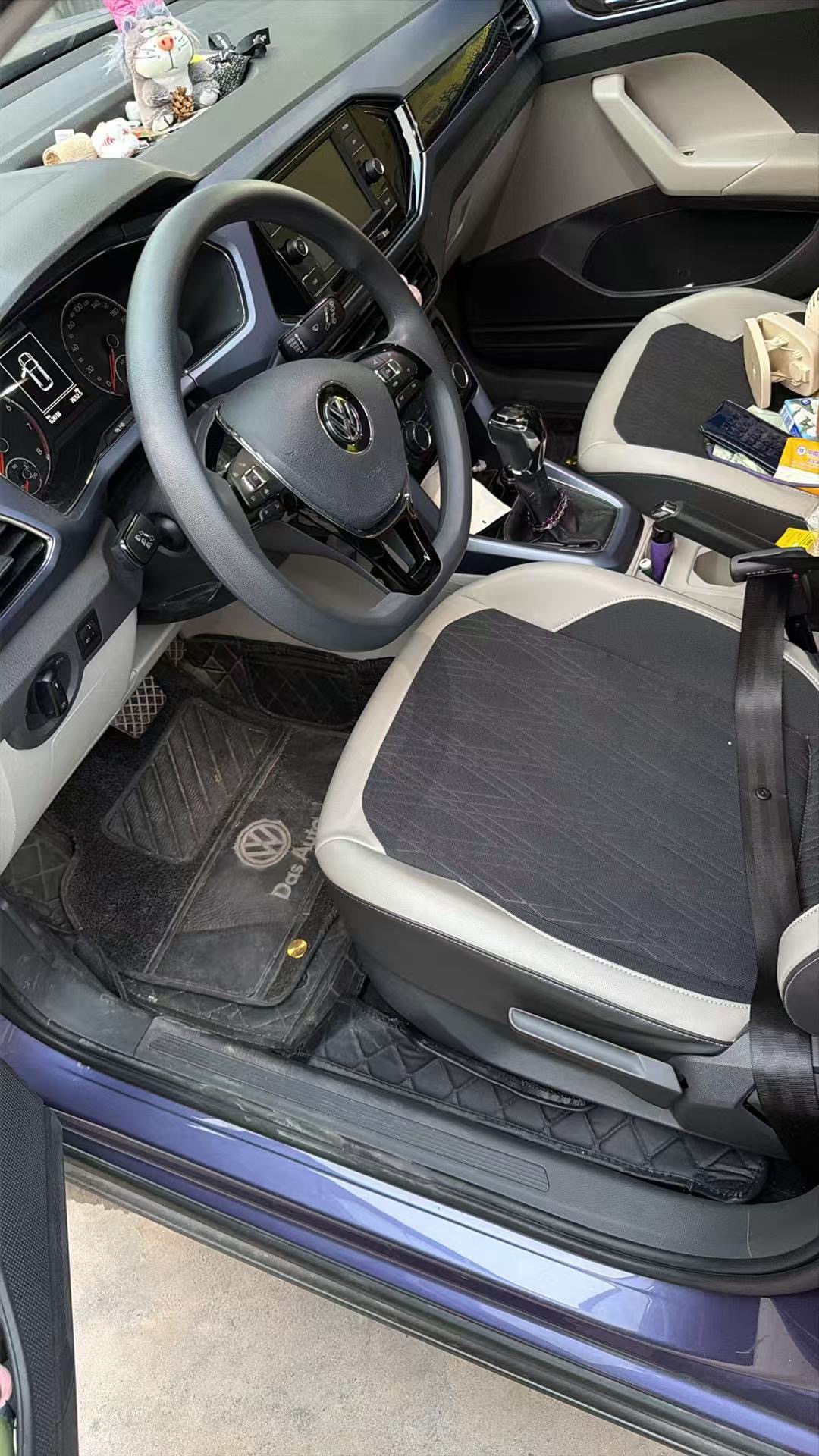 Volkswagen T-Cross 2019 immagine di auto #4