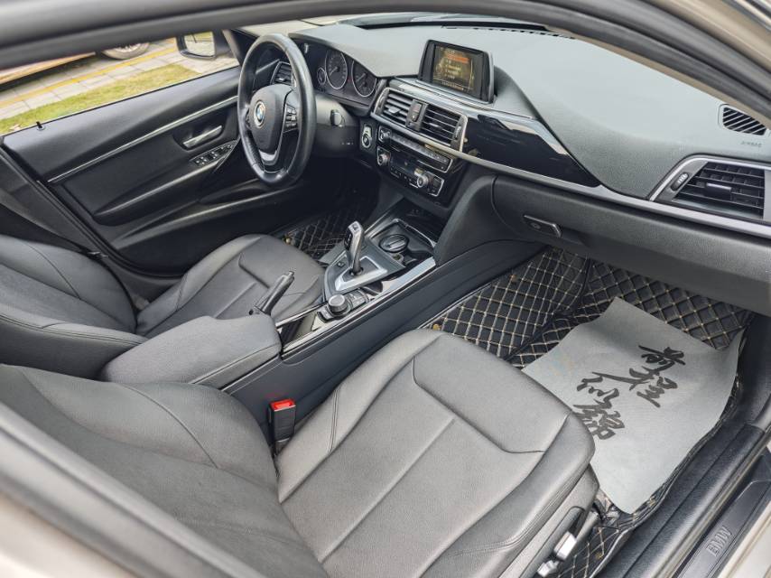 BMW 3 Series 2017 car image #4