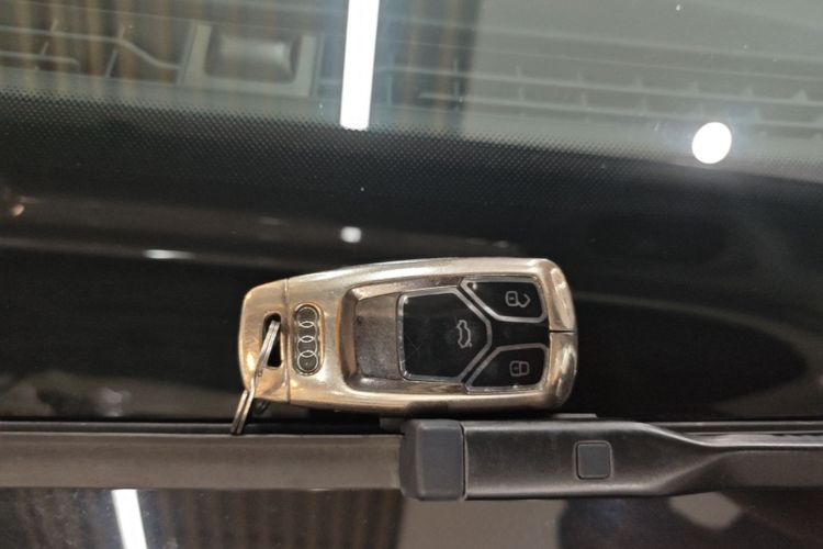Audi A3 2020 car image #9