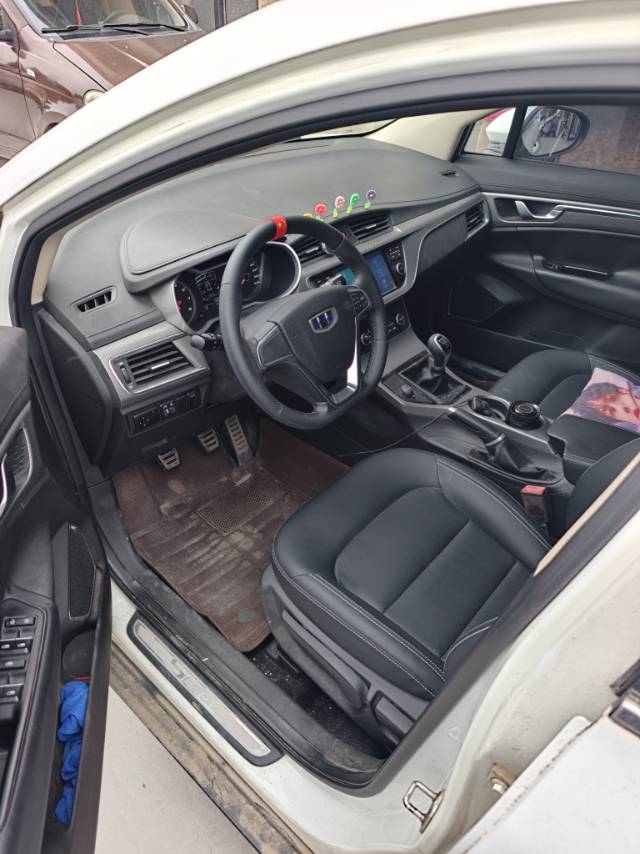 GEELY Emgrand GS 2017 car image #3
