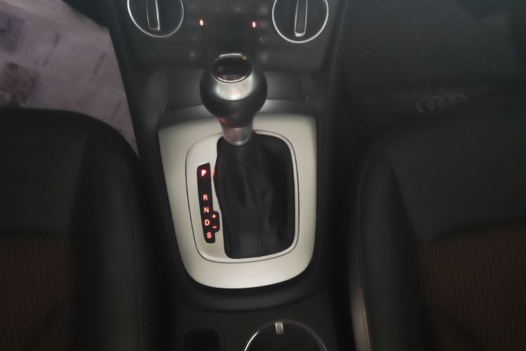 Audi Q3 2017 #14 Audi Q3 2017 car image #14