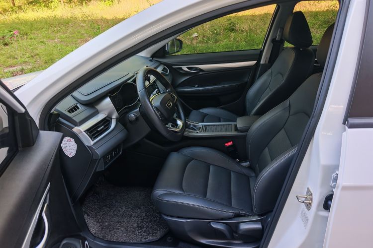 GEELY Emgrand 2020 immagine di auto #11