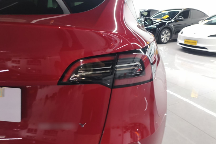 Tesla Model Y 2022 #8 Tesla Model Y 2022 immagine di auto #8