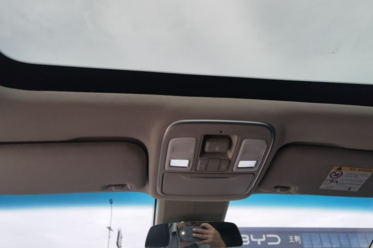 GEELY Emgrand GS 2019 #18 GEELY Emgrand GS 2019 car image #18