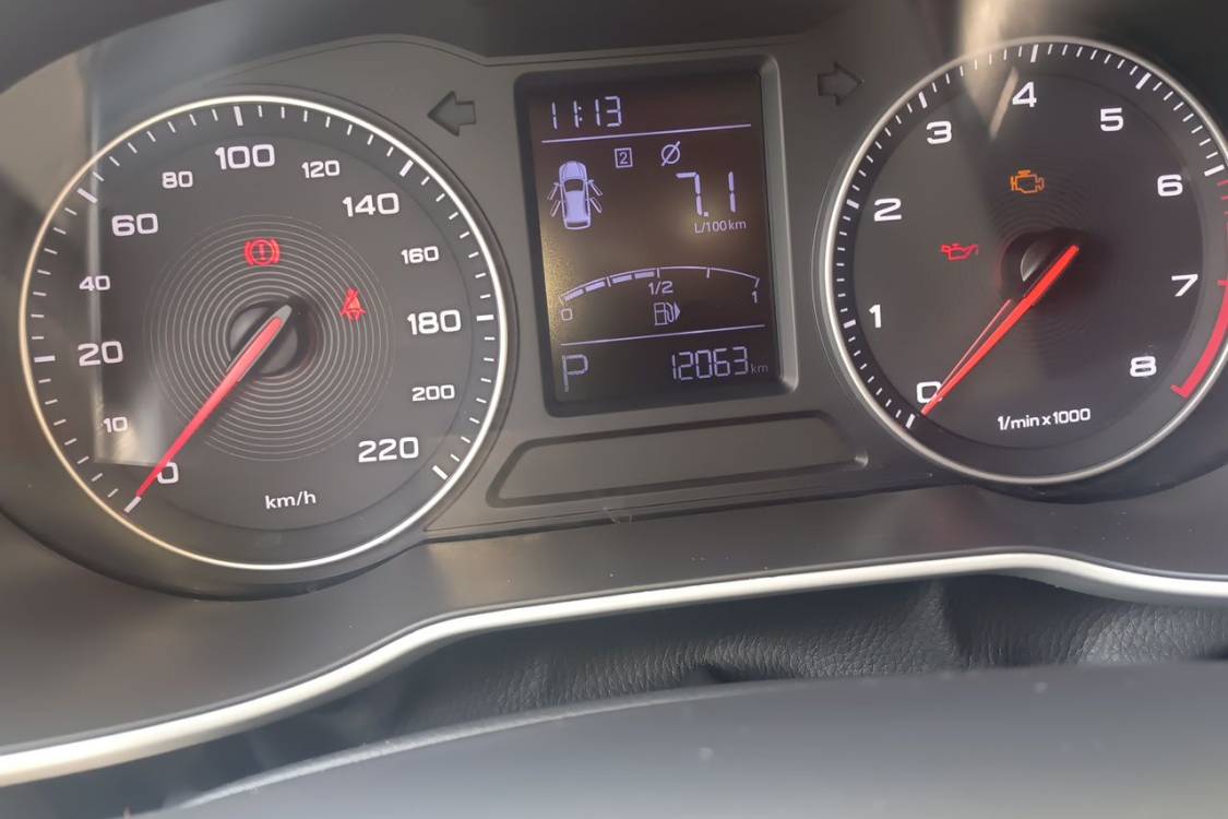 MG ZS 2018 изображение автомобиля #25