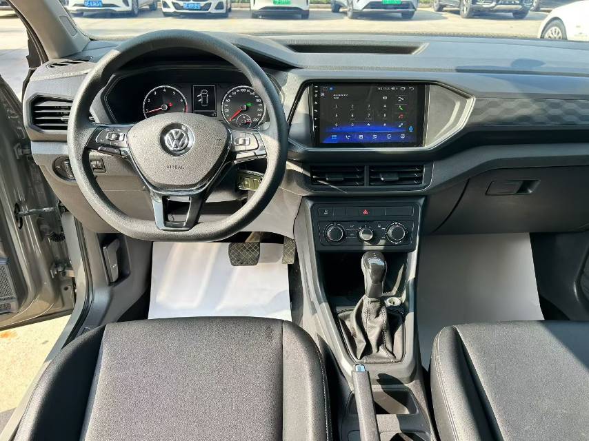 Volkswagen T-Cross 2020 изображение автомобиля #5