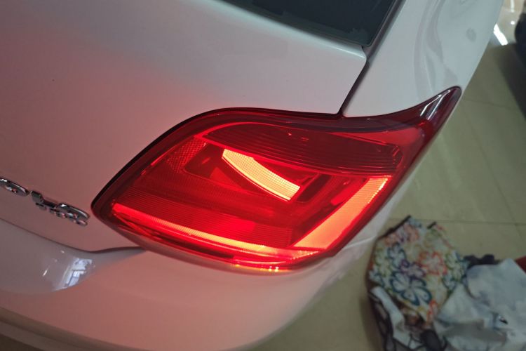 Volkswagen Polo 2018 car image #8