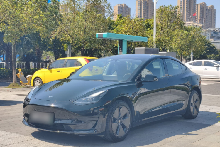 Tesla Model 3 2023 #2 Tesla Model 3 2023 изображение автомобиля #2